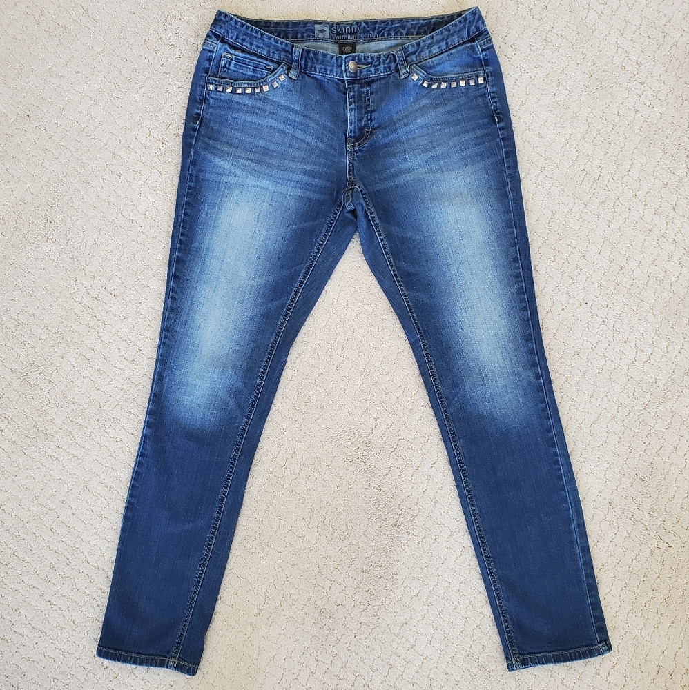 Women's Studded Mossimo Skinny Jeans